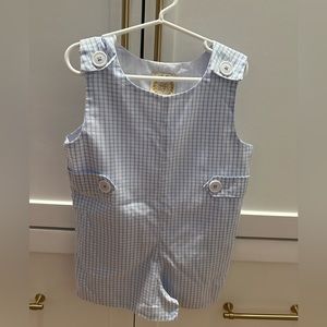 Beau for bonnet, Jack Keene Jon Jon,
Breakers Blue Seersucker, 2T. Worn once.